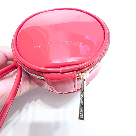 NWOT MARC JACOBS - Picture 3 of 5